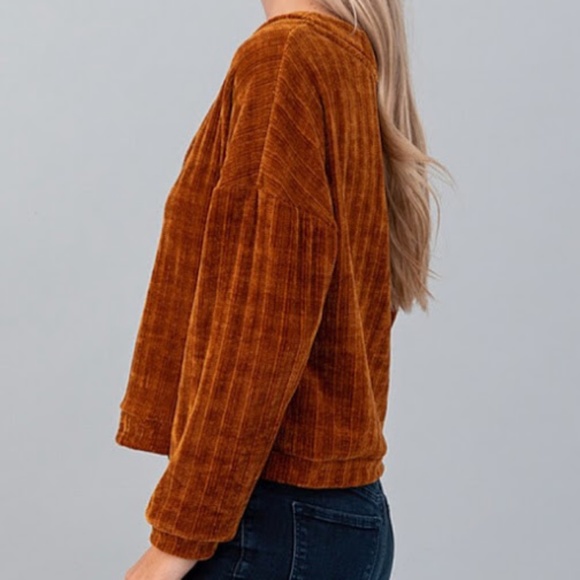 ❗️One Left❗️NWT Chenille Sweater - Picture 2 of 3